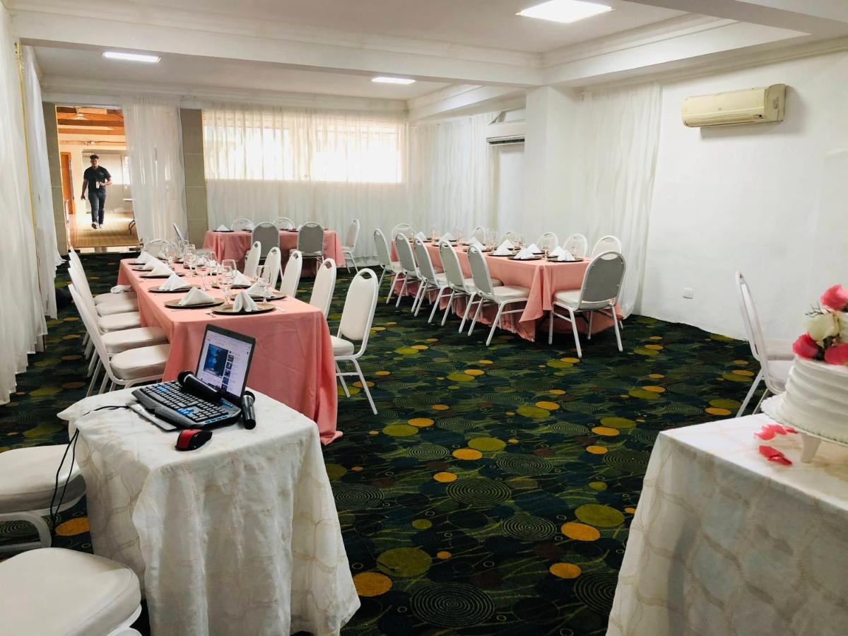 Hotel La Casona Dorada Santo Domingo Buitenkant foto